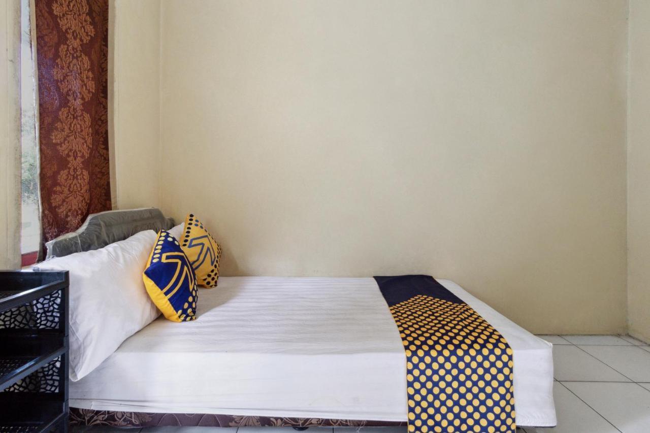 Spot On 92832 Al Mahira Syariah Hotel Majalengka Ngoại thất bức ảnh