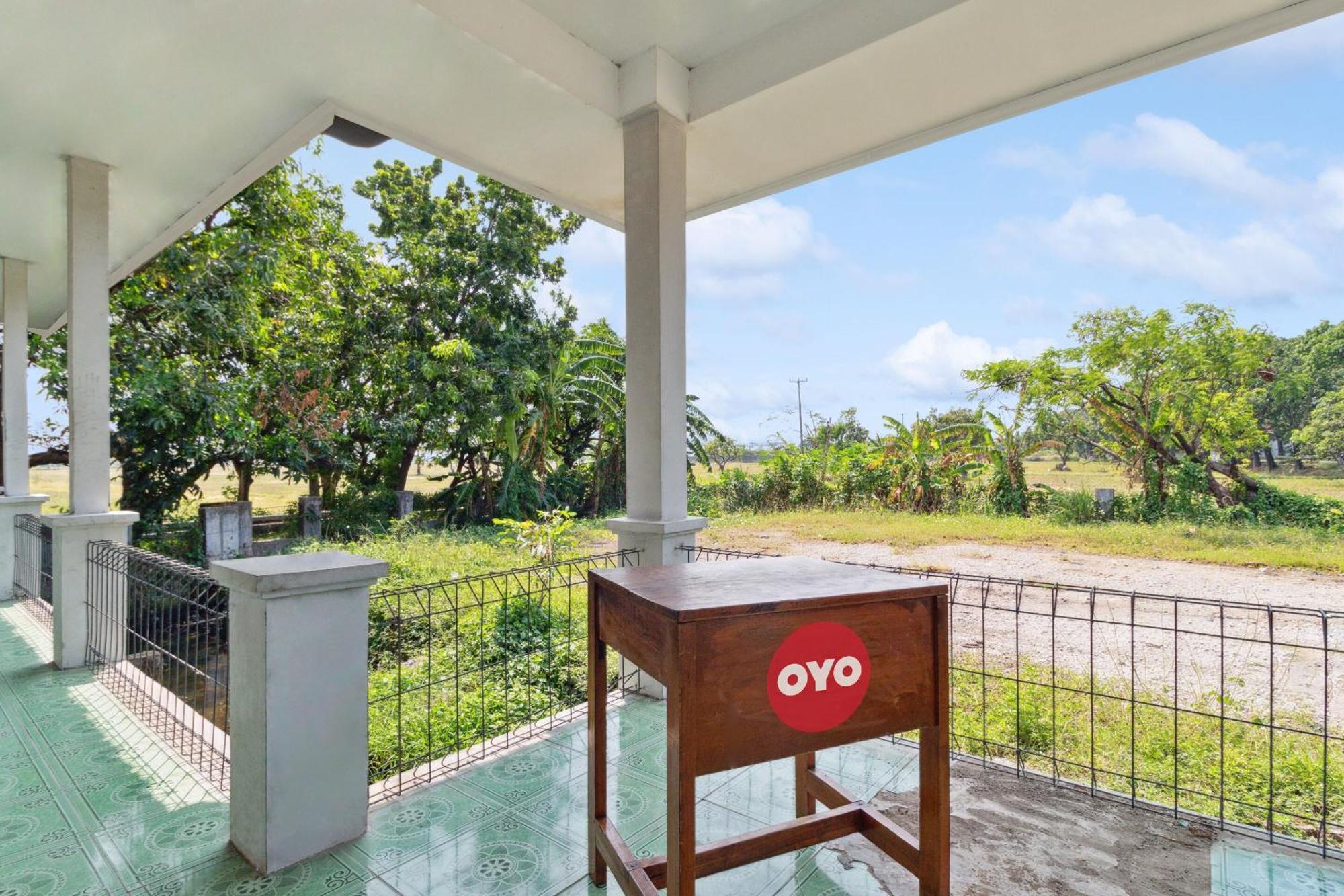 Spot On 92832 Al Mahira Syariah Hotel Majalengka Ngoại thất bức ảnh